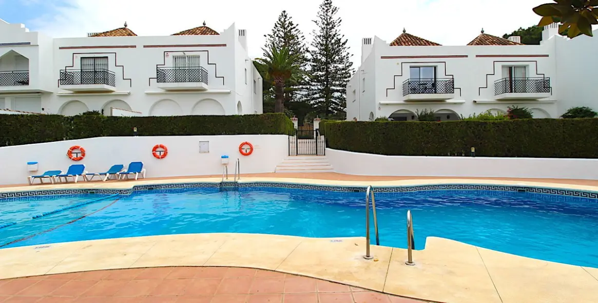 Sale of semi-detached house in Aloha 31