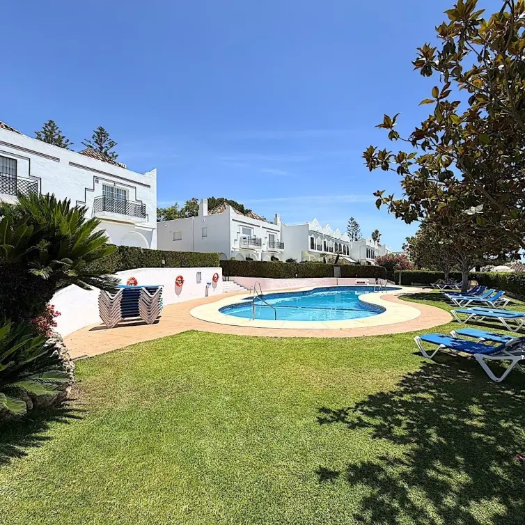 Venta de casa pareada en Aloha