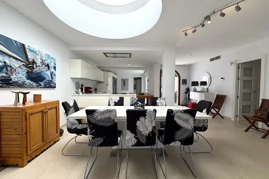 Image 6 thumb
