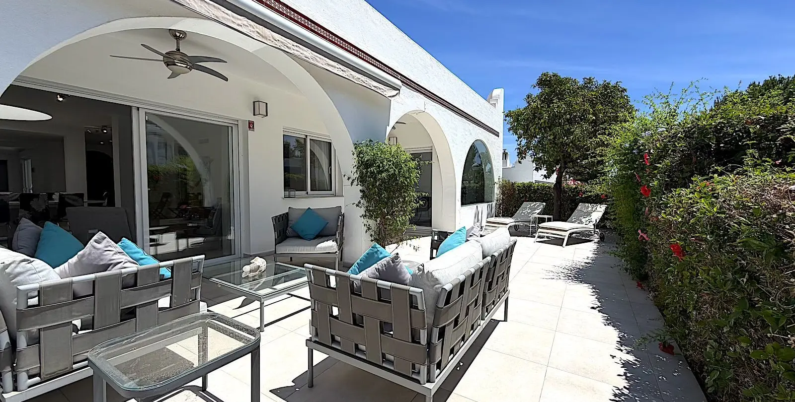 Venta de casa pareada en Aloha 38