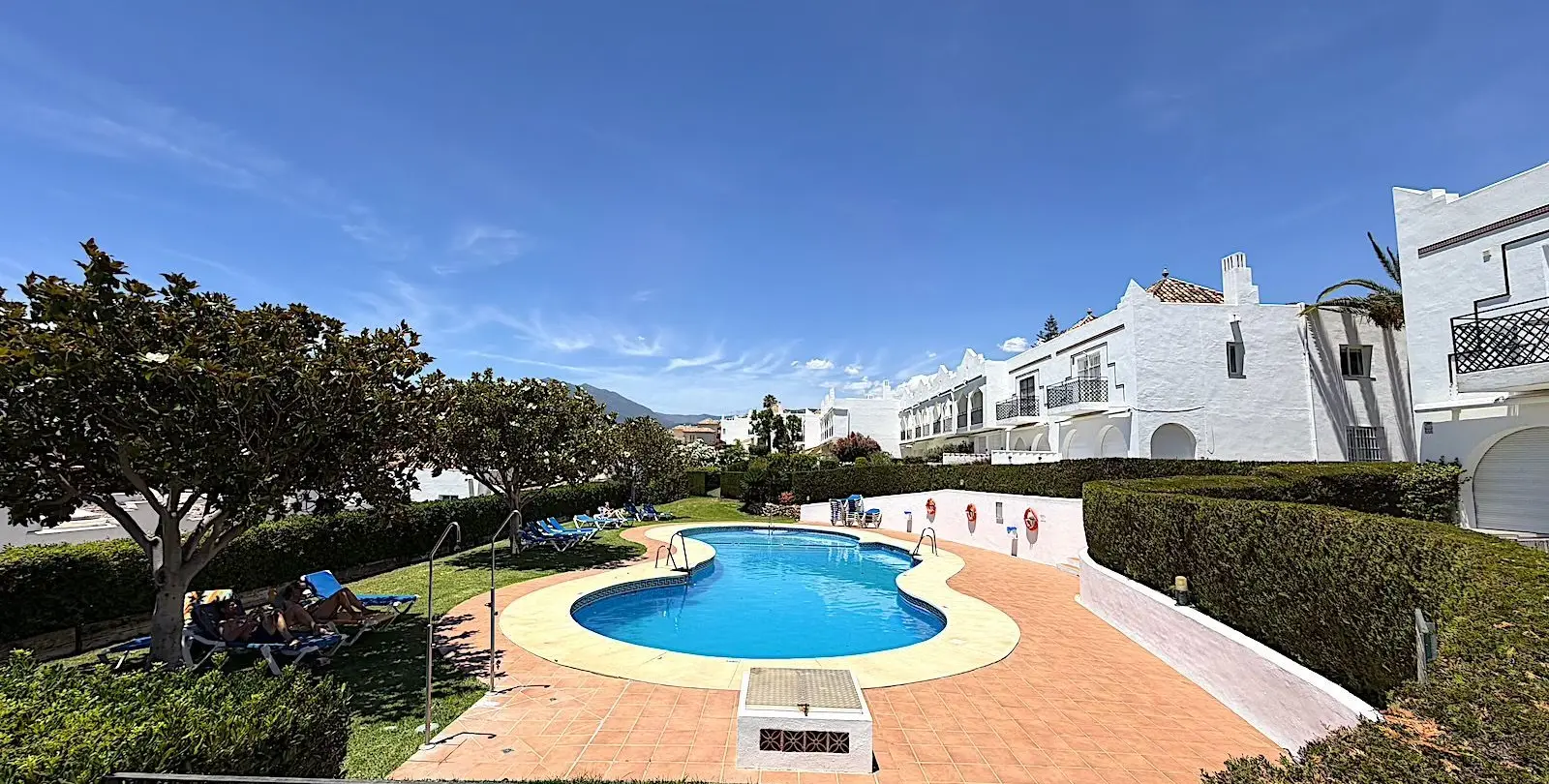Venta de casa pareada en Aloha 50