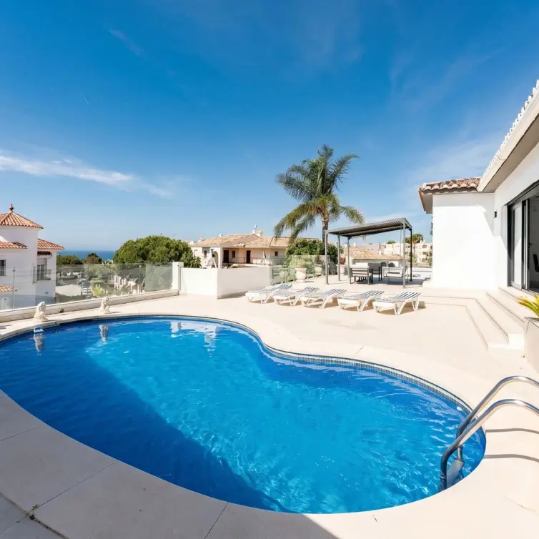 Продажа  отдельно стоящей виллы в Riviera del Sol