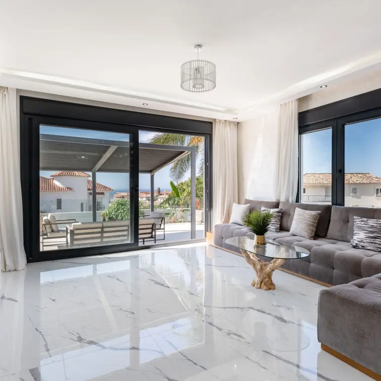 Продажа  отдельно стоящей виллы в Riviera del Sol