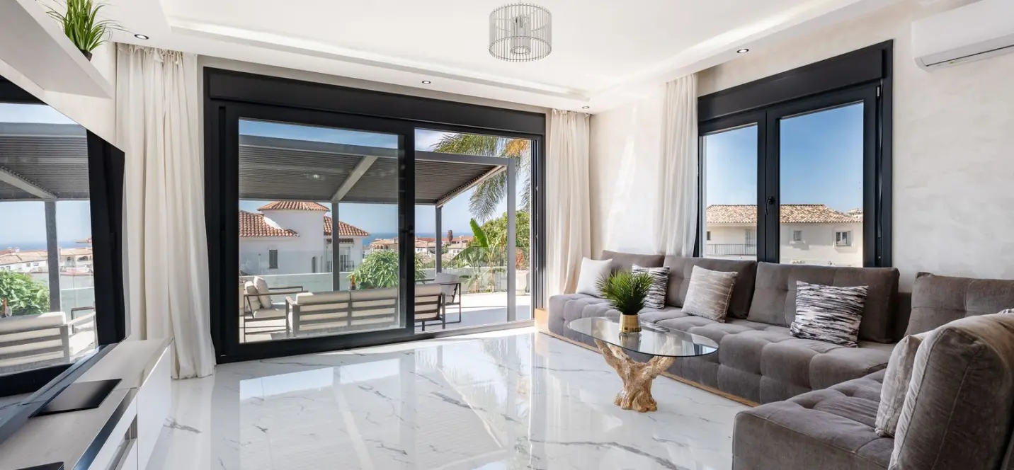 Продажа  отдельно стоящей виллы в Riviera del Sol 4