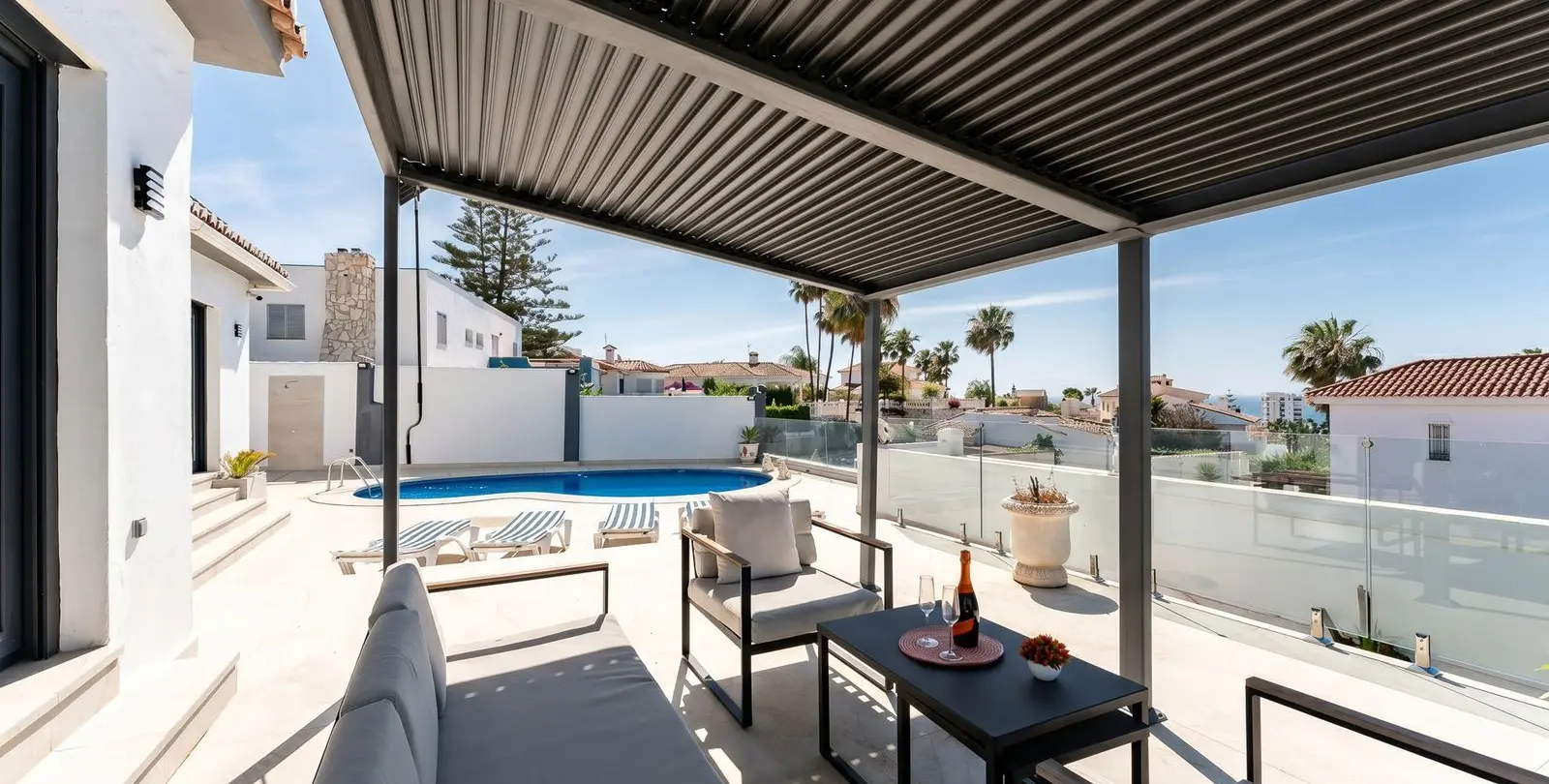 Venta de villa independiente en Riviera del Sol 11
