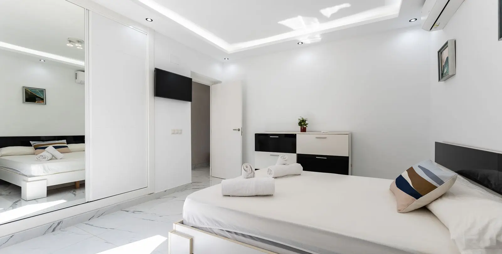 Venta de villa independiente en Riviera del Sol 16