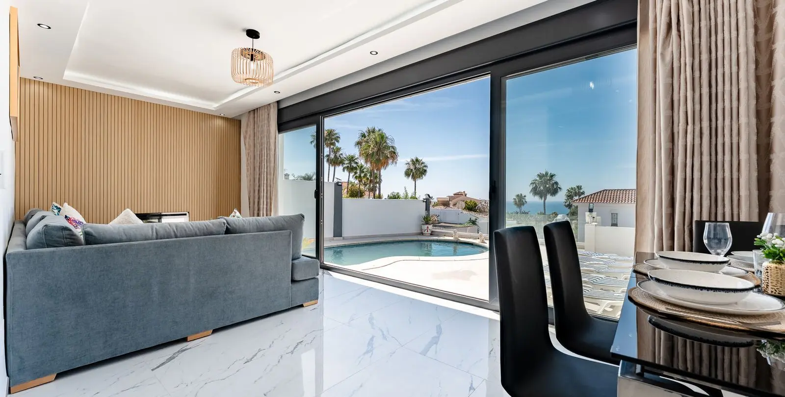 Venta de villa independiente en Riviera del Sol 33