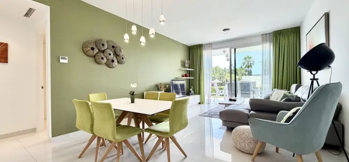 Short-term rent of ground floor apartment in Bel Air 3