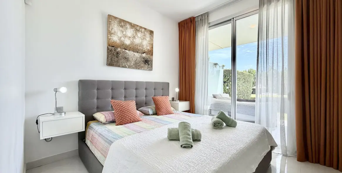 Short-term rent of ground floor apartment in Bel Air 7