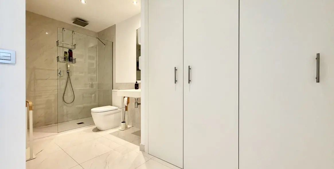 Short-term rent of ground floor apartment in Bel Air 8
