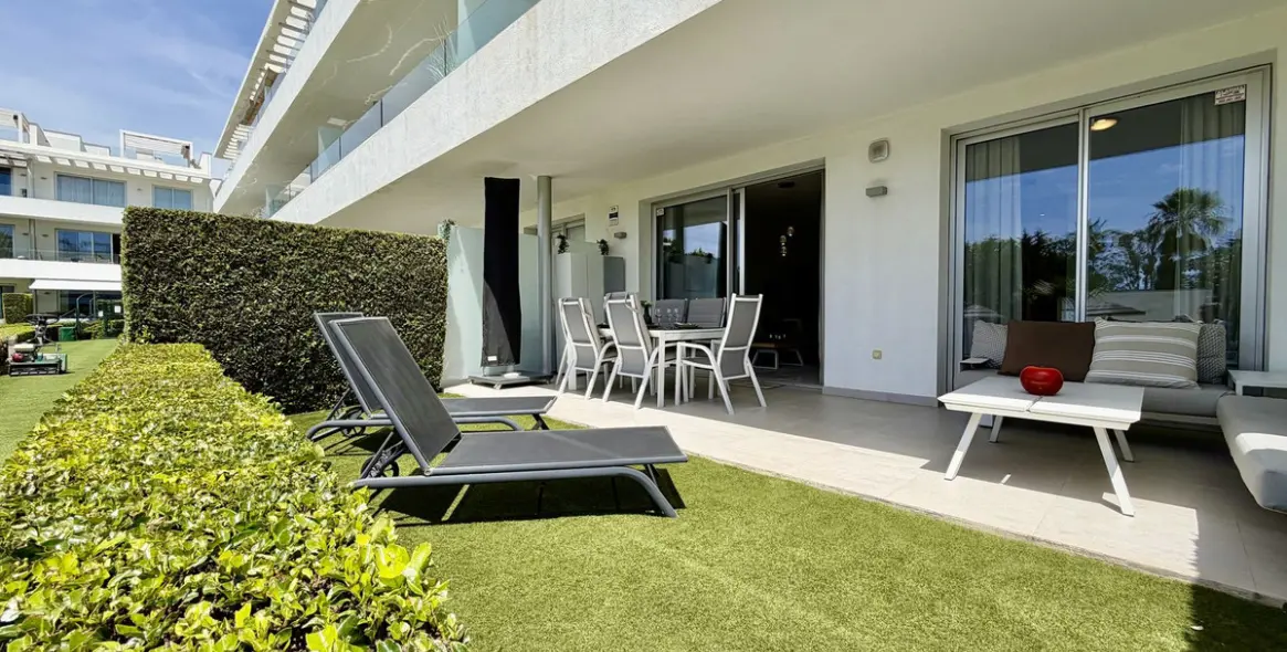 Short-term rent of ground floor apartment in Bel Air 19