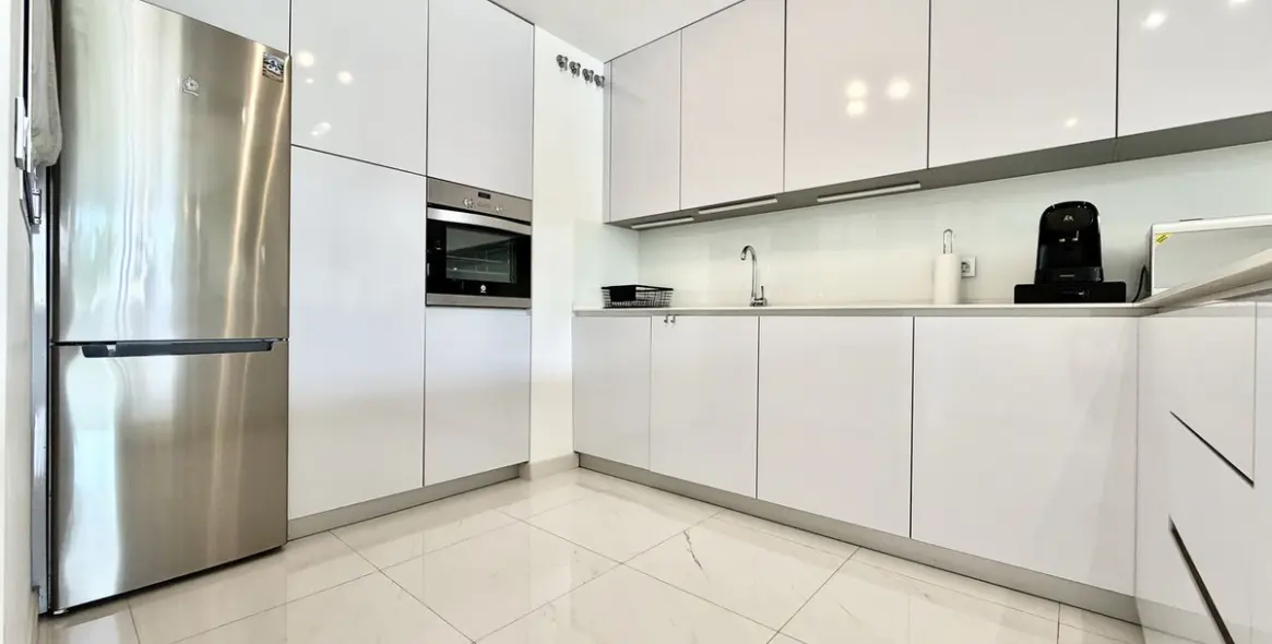 Short-term rent of ground floor apartment in Bel Air 21