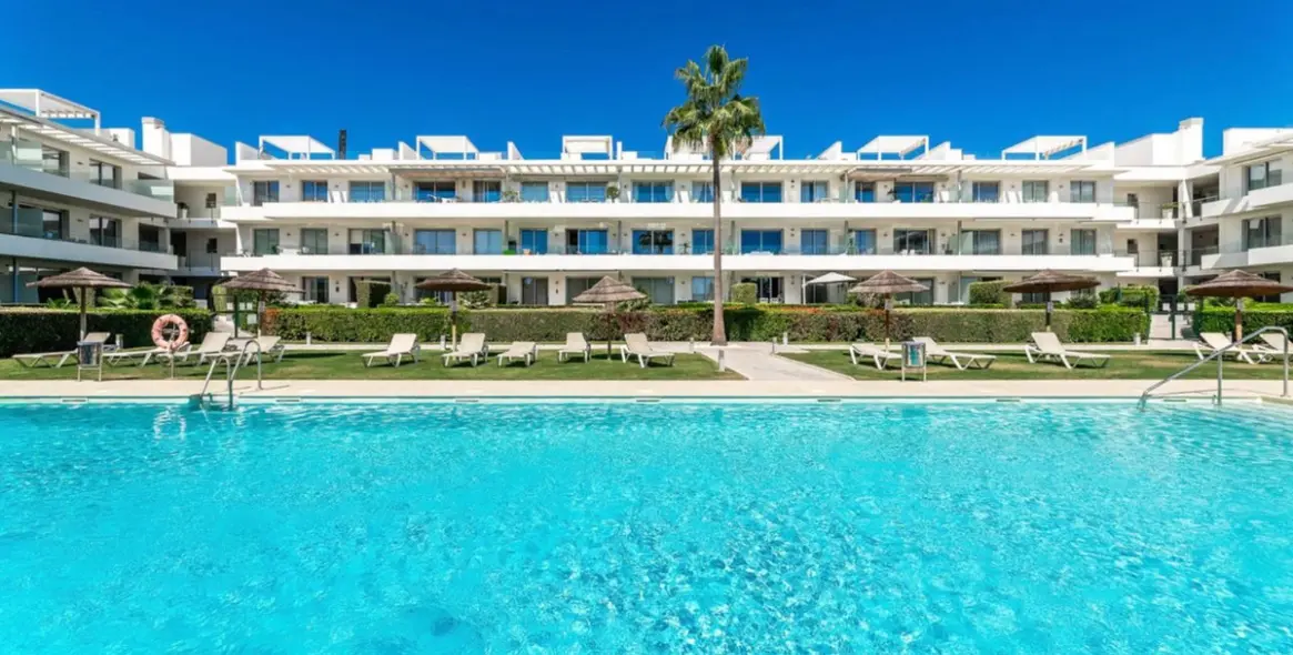 Short-term rent of ground floor apartment in Bel Air 28