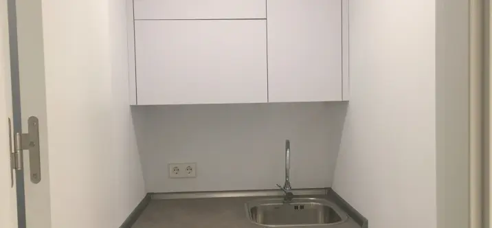 Alquiler a largo plazo de oficina en Marbella 3