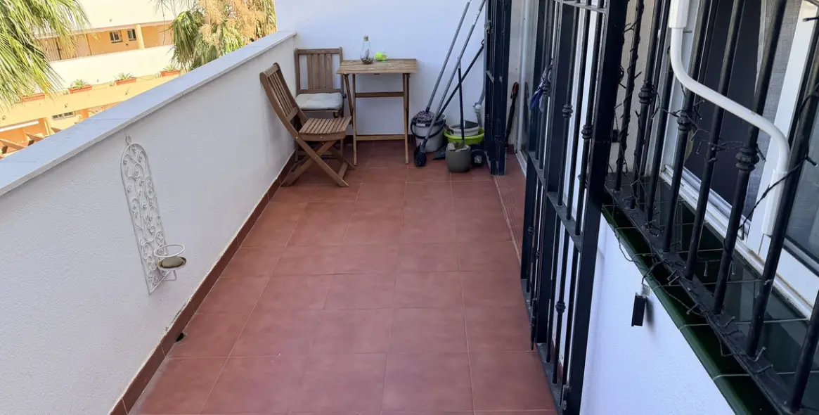 Sale of middle floor apartment in Benalmadena 7