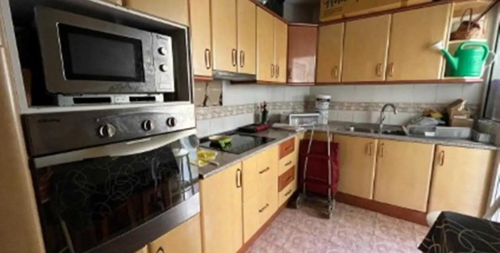 Sale of middle floor apartment in Torremolinos 1