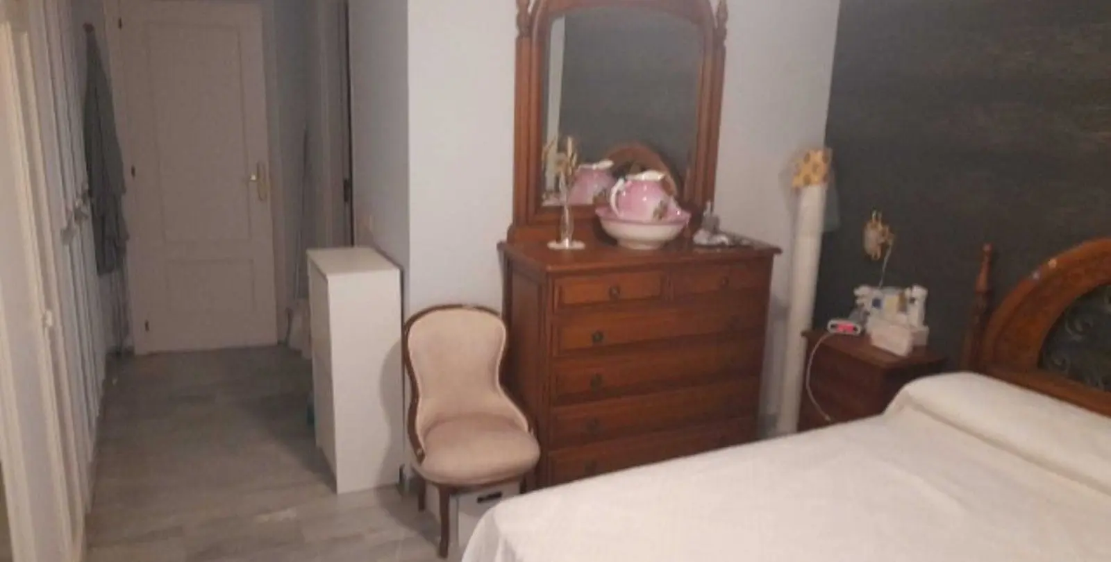 Sale of middle floor apartment in Torremolinos 3