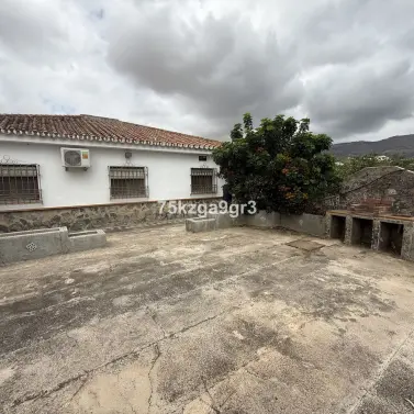 Venta de villa independiente en Alora