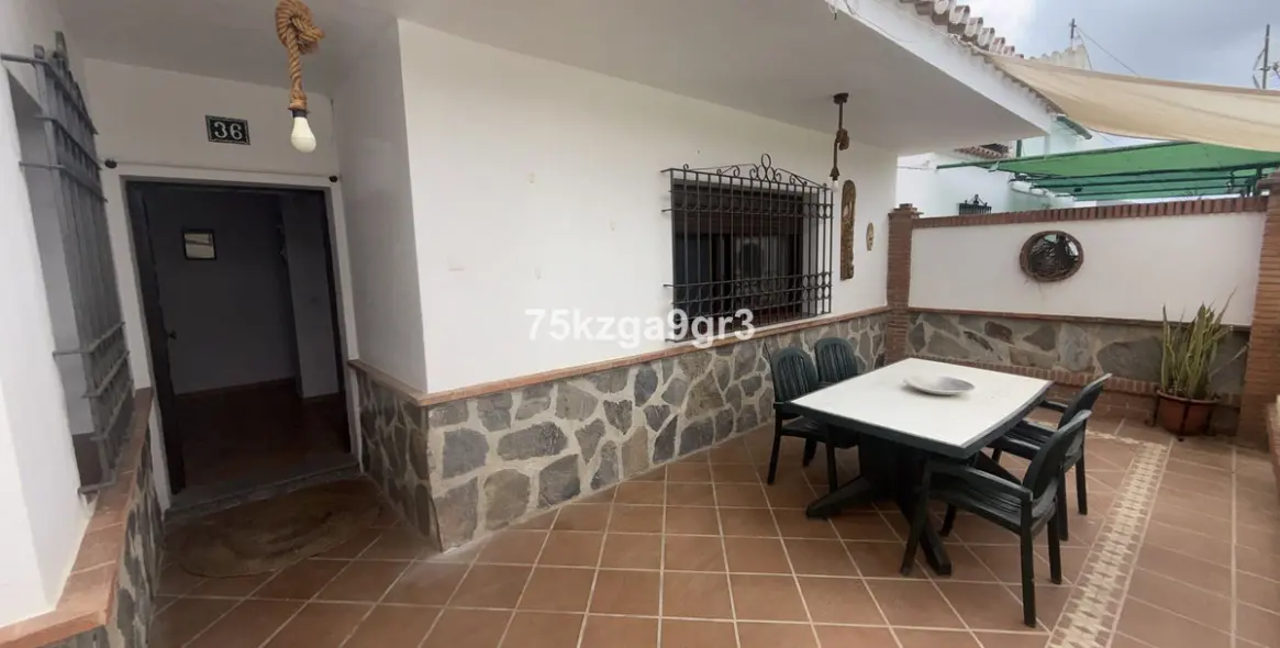 Venta de villa independiente en Alora 20