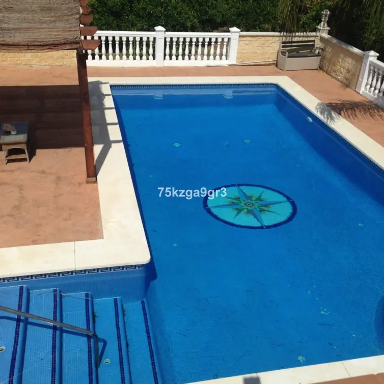 Venta de villa independiente en Alora