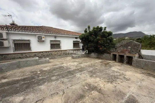Image 10 thumb