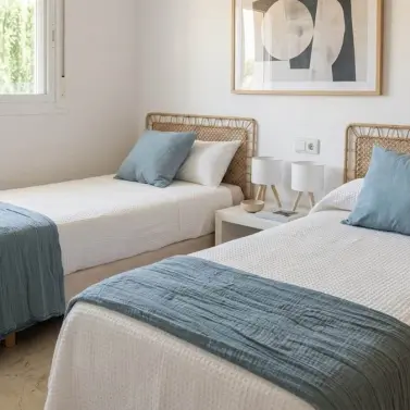Sale of middle floor apartment in Benalmadena