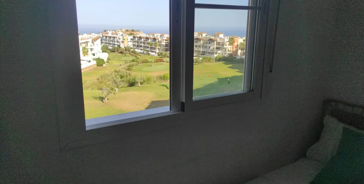 Venta de apartamento en planta media en Benalmadena 8