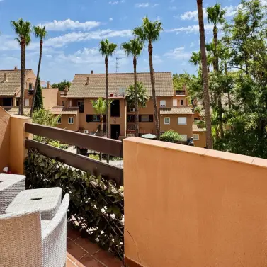 Продажа апартаментов на среднем этаже в Casares Playa
