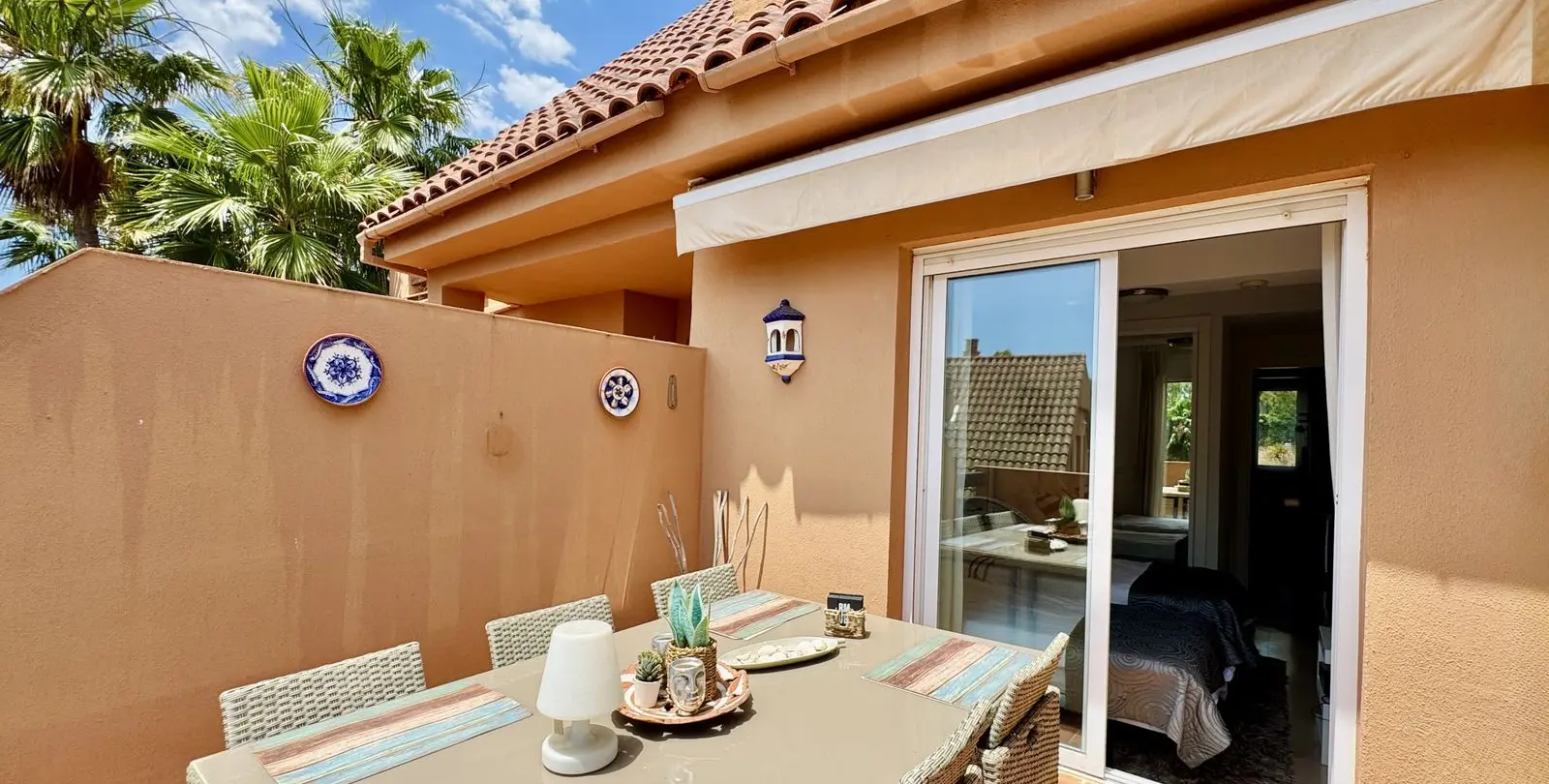 Продажа апартаментов на среднем этаже в Casares Playa 8