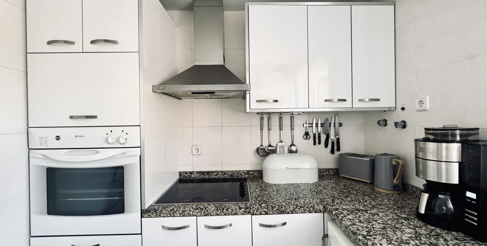 Продажа апартаментов на среднем этаже в Casares Playa 20