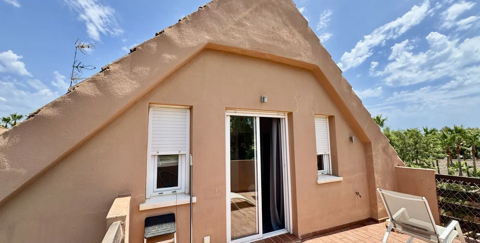 Продажа апартаментов на среднем этаже в Casares Playa 27