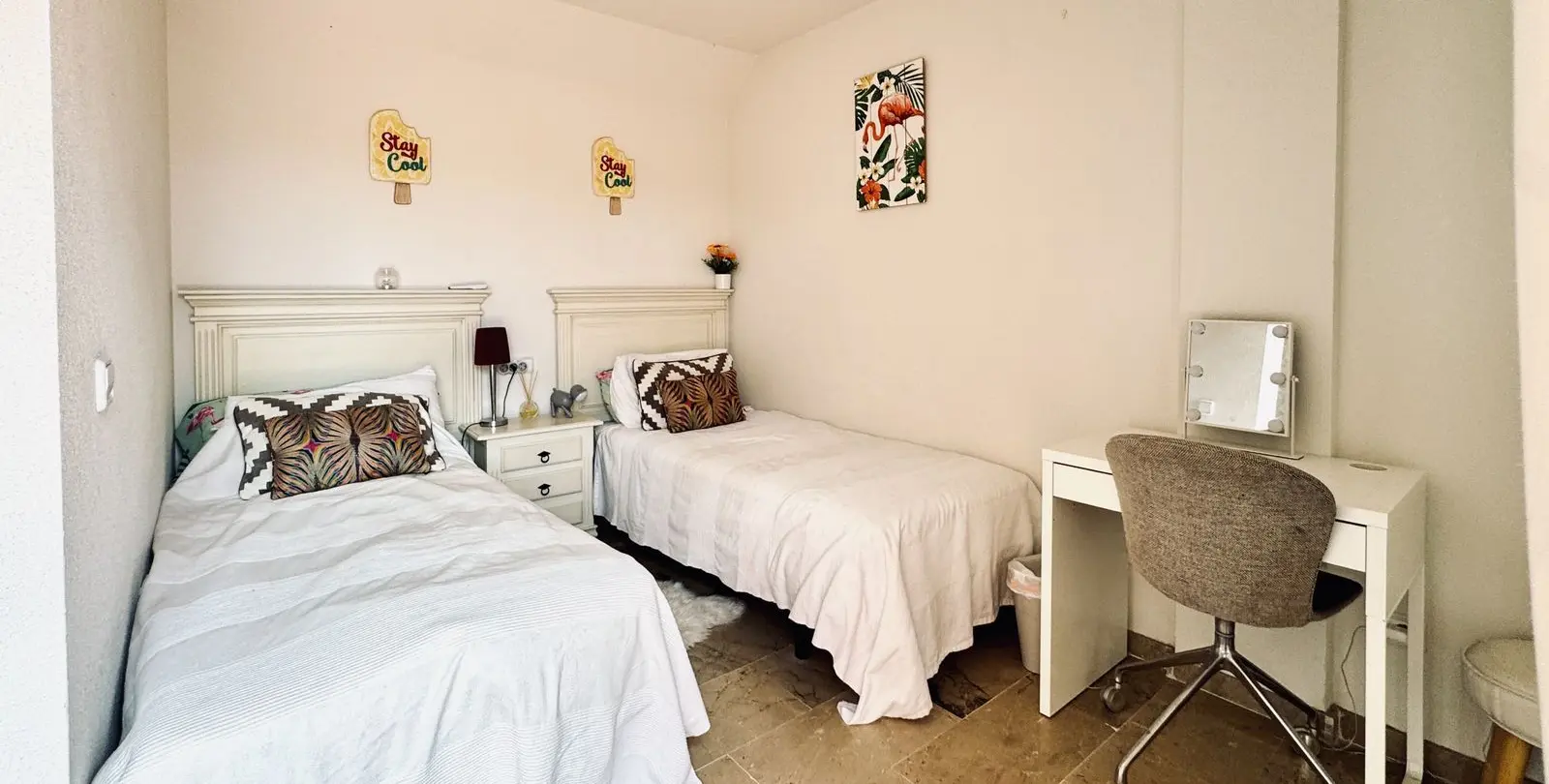 Продажа апартаментов на среднем этаже в Casares Playa 33