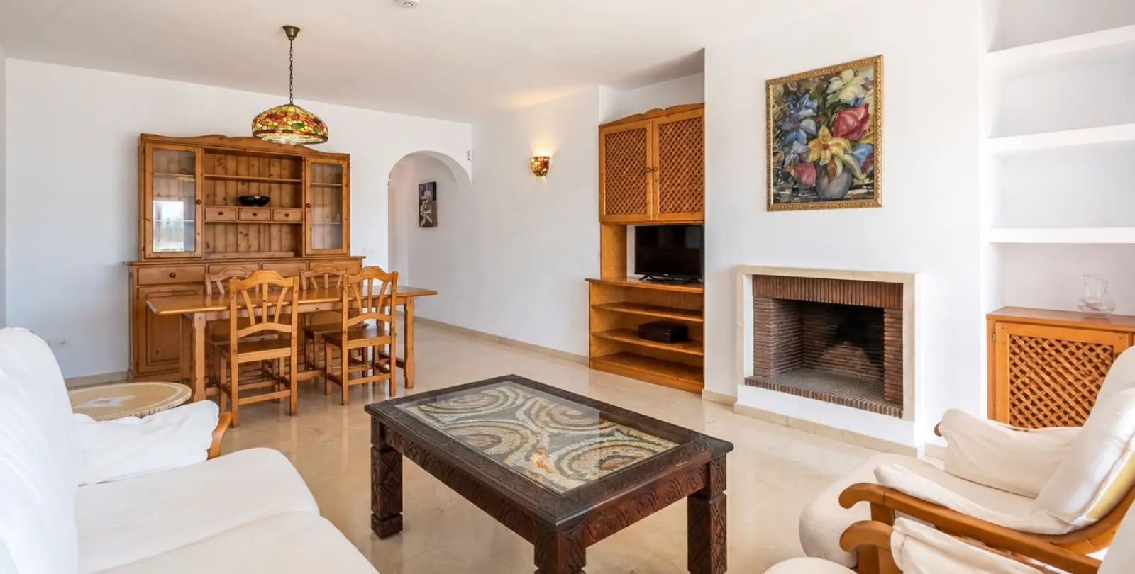 Sale of middle floor apartment in Estepona 13