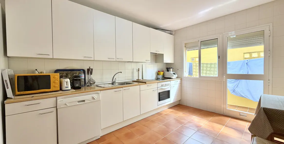 Sale of townhouse in Cancelada 7