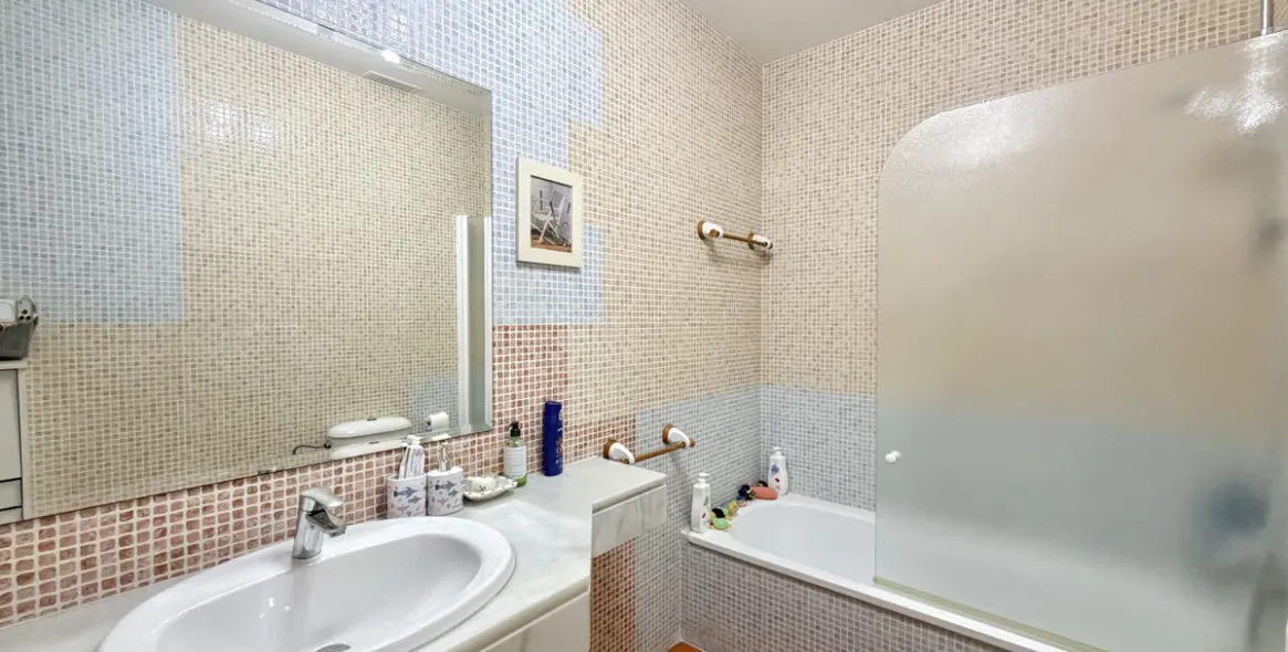 Sale of townhouse in Cancelada 15