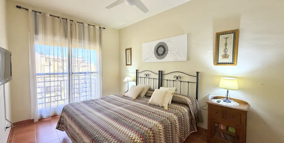 Sale of townhouse in Cancelada 17