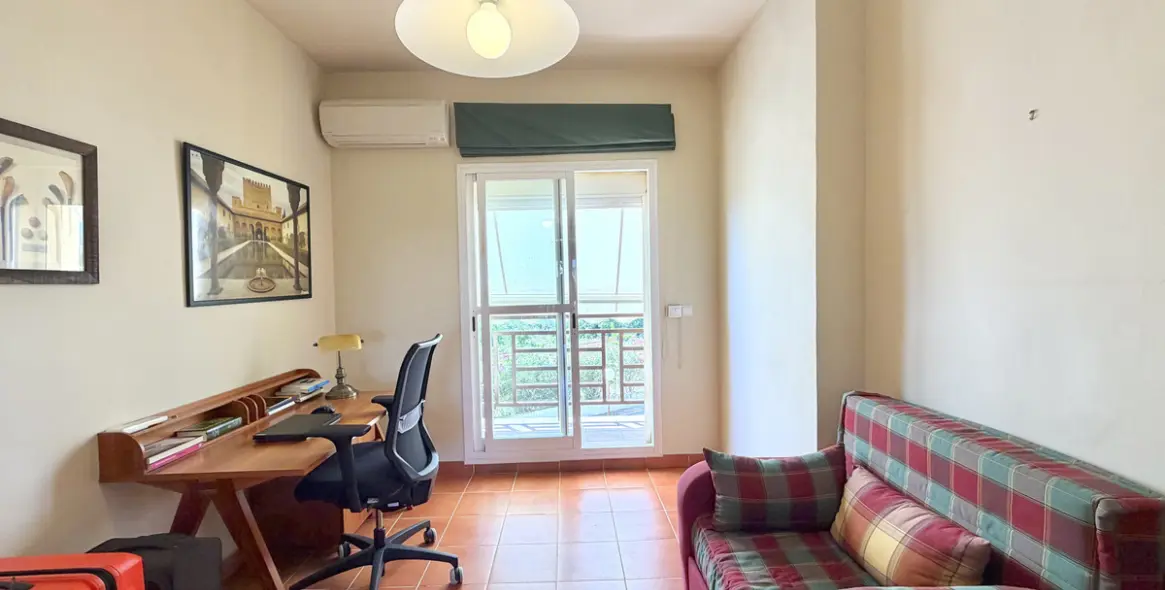 Sale of townhouse in Cancelada 20