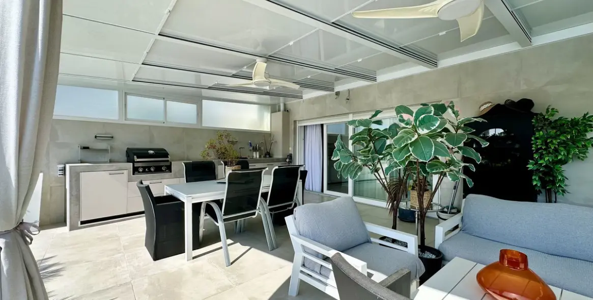 Sale of ground floor apartment in Bajondillo 4