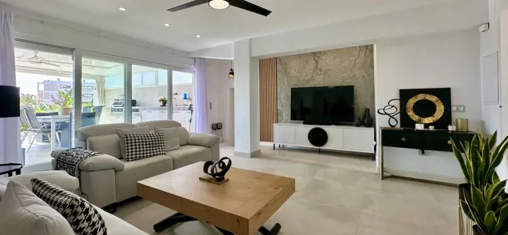 Sale of ground floor apartment in Bajondillo 4