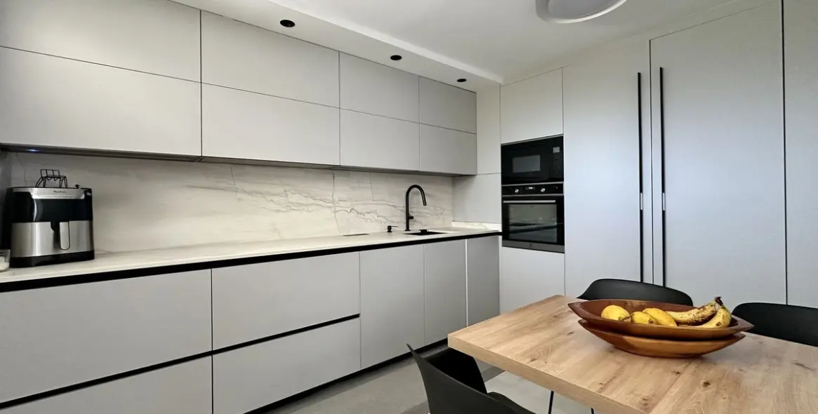 Sale of ground floor apartment in Bajondillo 9