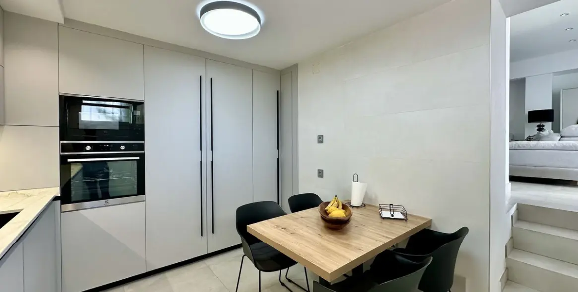 Sale of ground floor apartment in Bajondillo 10