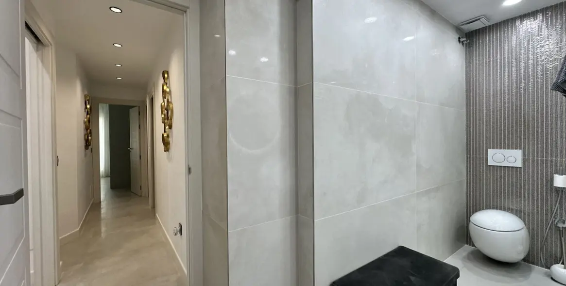 Sale of ground floor apartment in Bajondillo 25