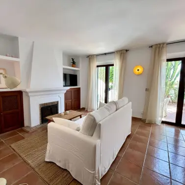 Sale of townhouse in Nueva Andalucía