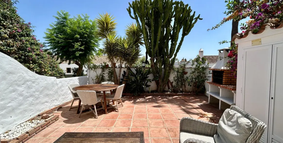 Sale of townhouse in Nueva Andalucía 20