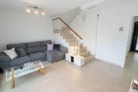 Image 4 thumb
