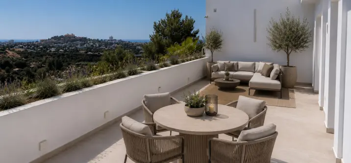 Sale of middle floor apartment in La Quinta 1