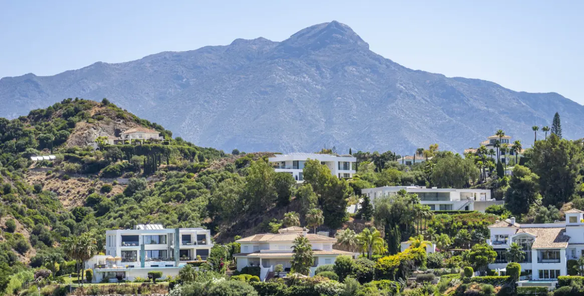 Sale of middle floor apartment in La Quinta 36