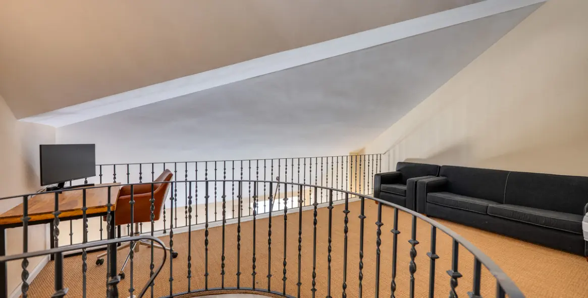 Sale of penthouse duplex in Nueva Andalucía 33