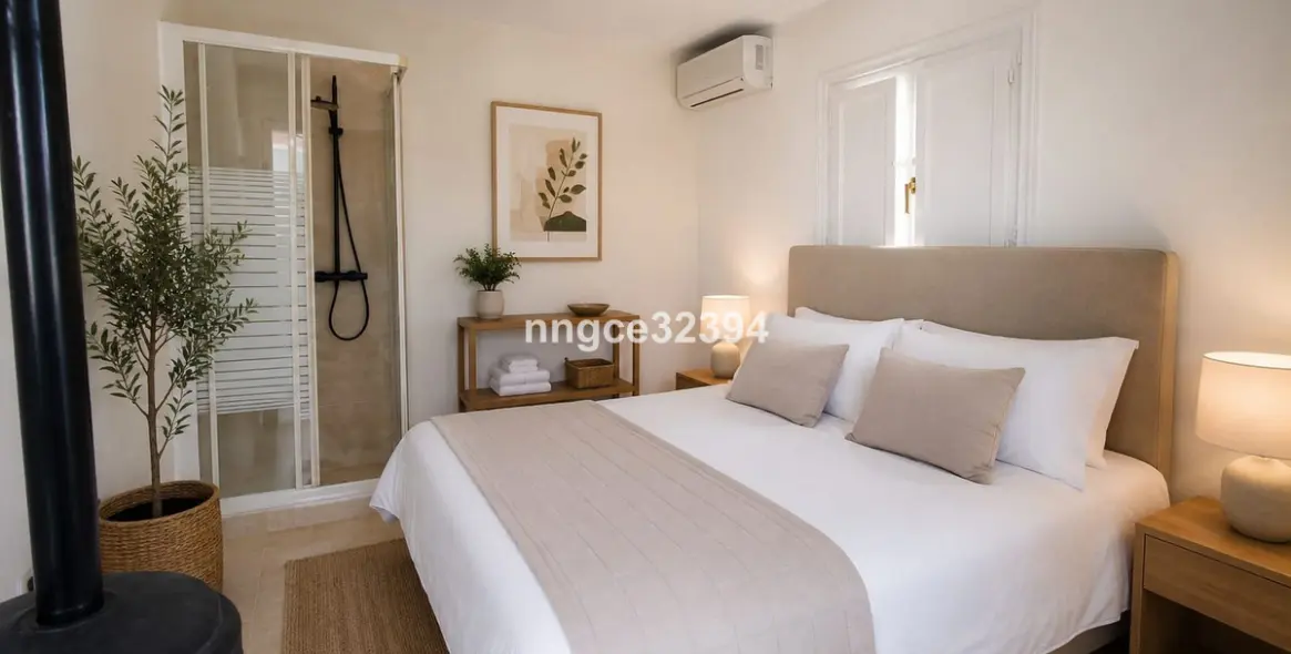 Sale of penthouse in New Golden Mile 20