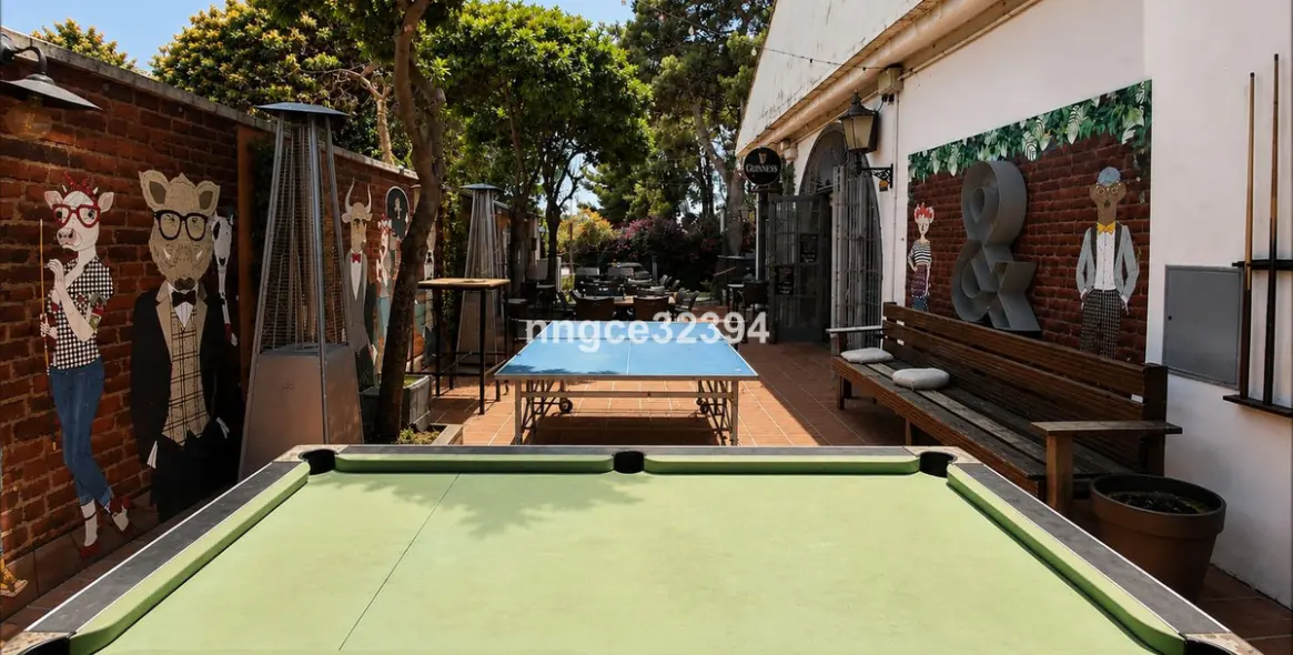 Sale of penthouse in New Golden Mile 40